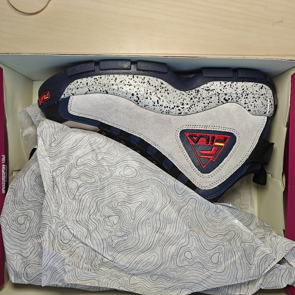 FILA GranHill 2 Outdoor Trail Sneakers New with Box Men’s Navy Grey - Picture 6 of 16